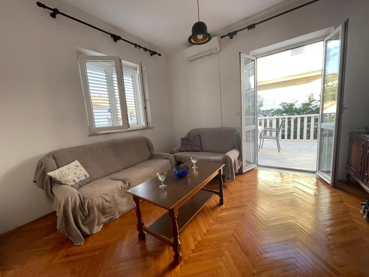 Apartment Aida And For Couples And Families Free Parking